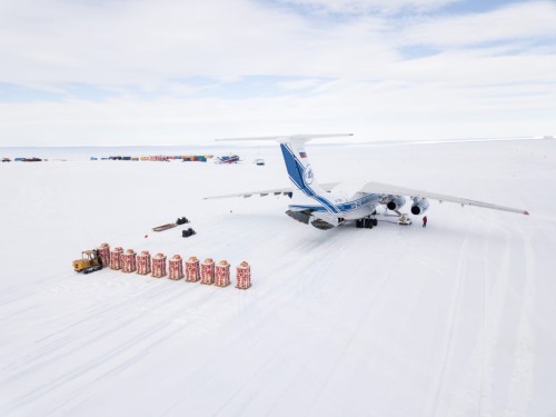 29-31 January 2021, from ice airfield of the Russian station Novolazarevskaya in Antarctica by the specialists of the company 